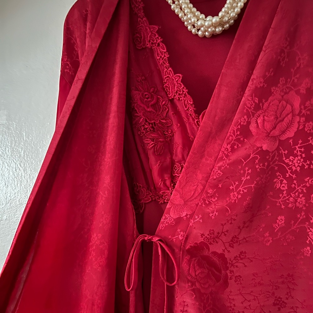 😍VTG 1994 Set NYC Bloomingdale’s robe M ROSES Set - Picture 3 of 12